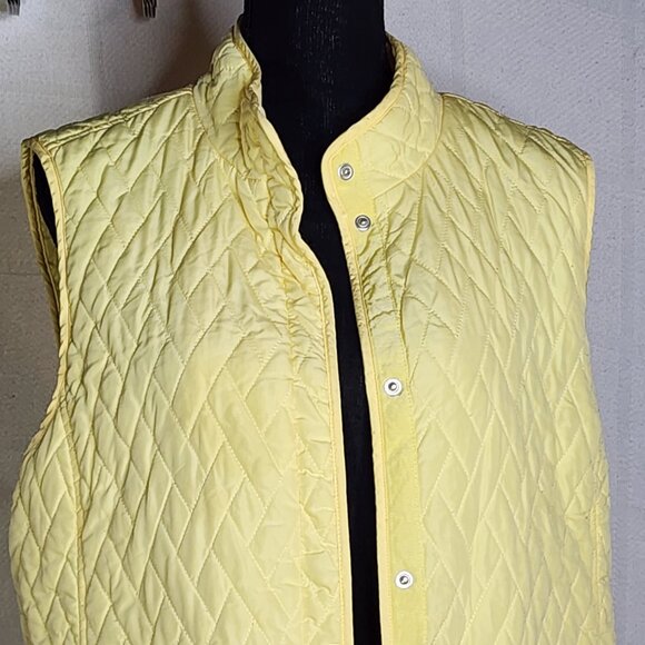 Croft & Barrow Lemon Yellow Poly Fully Lined Quilted Snap Front Vest Size XL - Picture 4 of 16